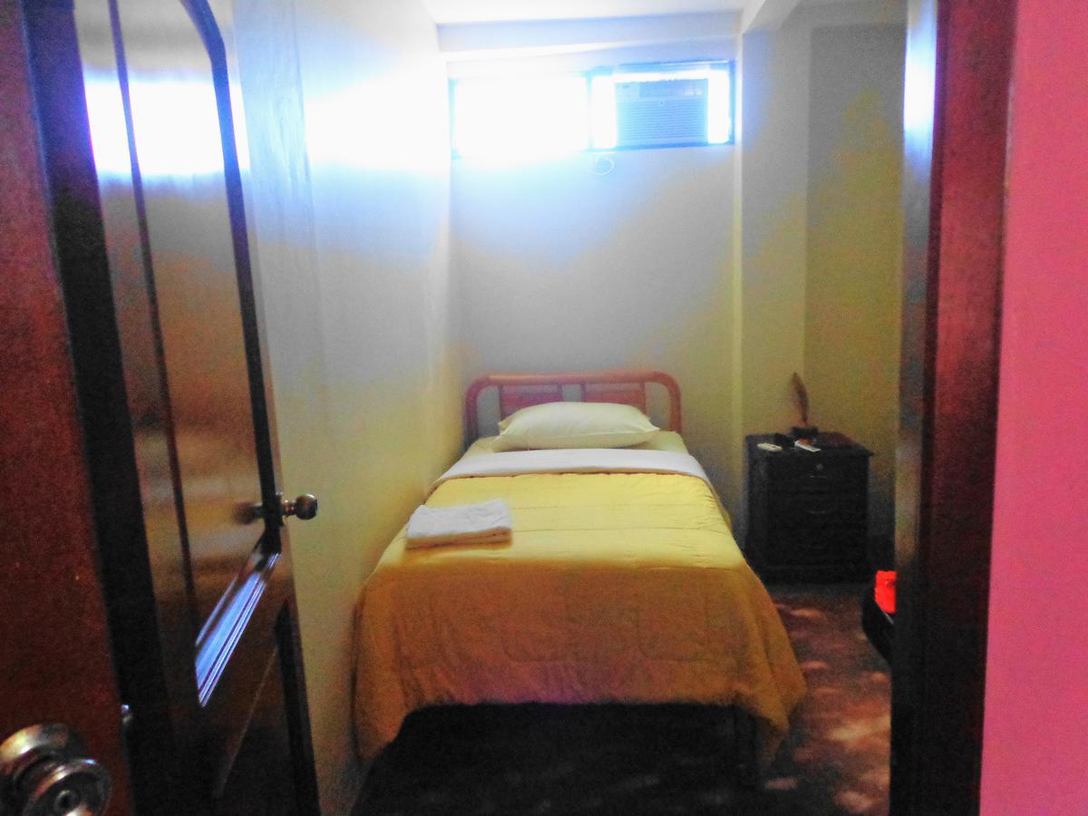 Hostal Nathaly Puerto Baquerizo Moreno Ngoại thất bức ảnh