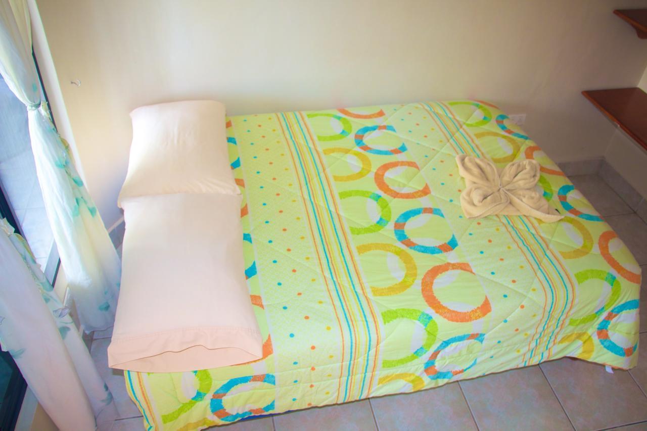 Hostal Nathaly Puerto Baquerizo Moreno Ngoại thất bức ảnh