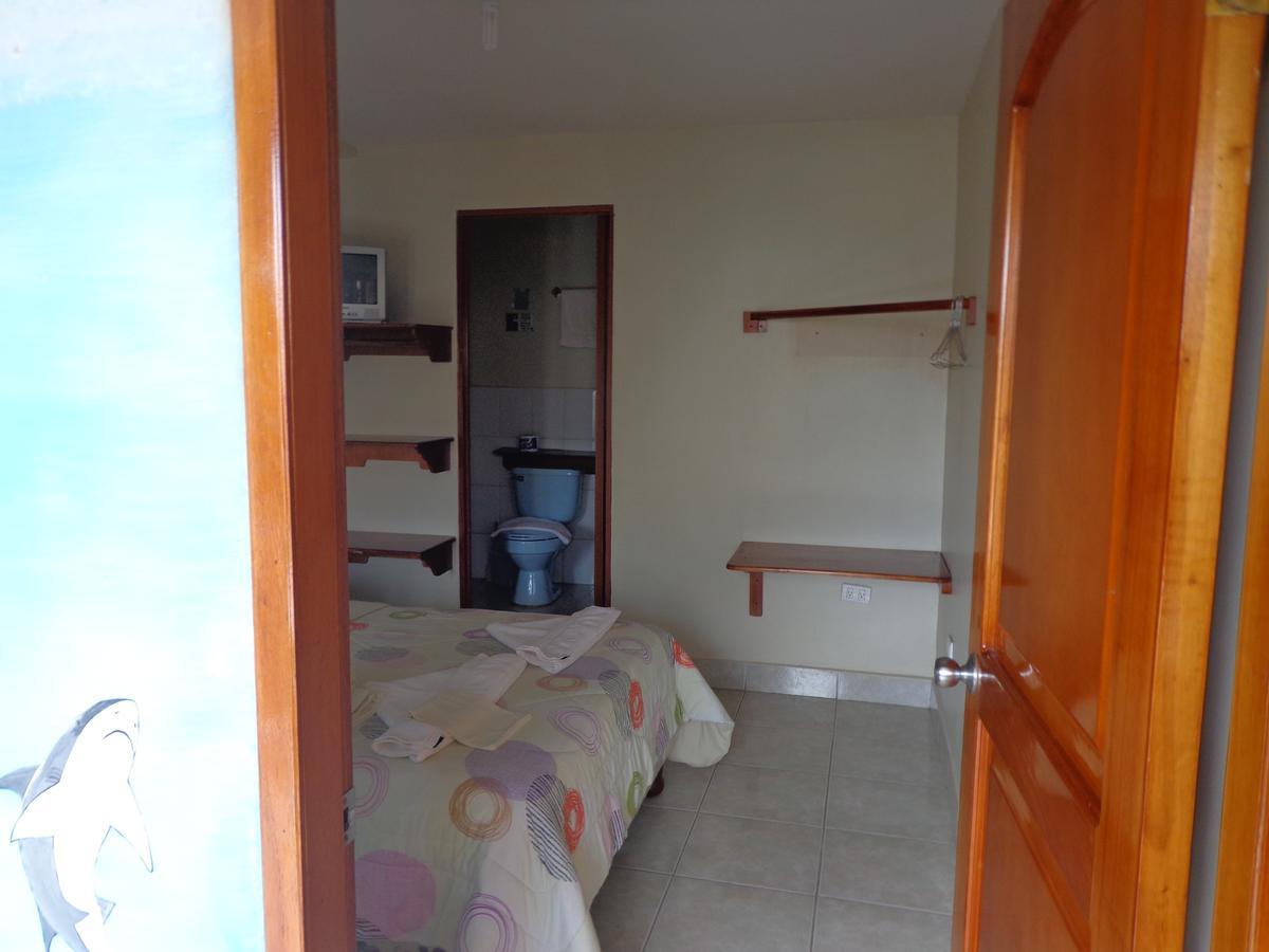 Hostal Nathaly Puerto Baquerizo Moreno Ngoại thất bức ảnh