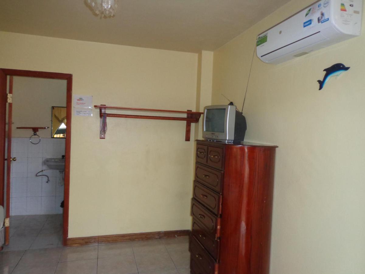 Hostal Nathaly Puerto Baquerizo Moreno Ngoại thất bức ảnh