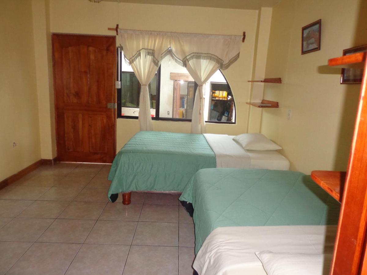 Hostal Nathaly Puerto Baquerizo Moreno Ngoại thất bức ảnh
